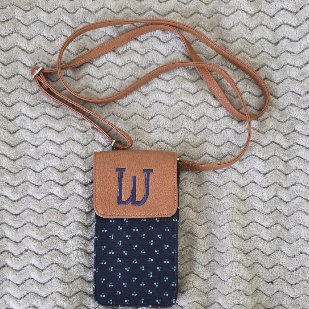 Thirty-One Tan and Blue Phone Case with Elegant Design